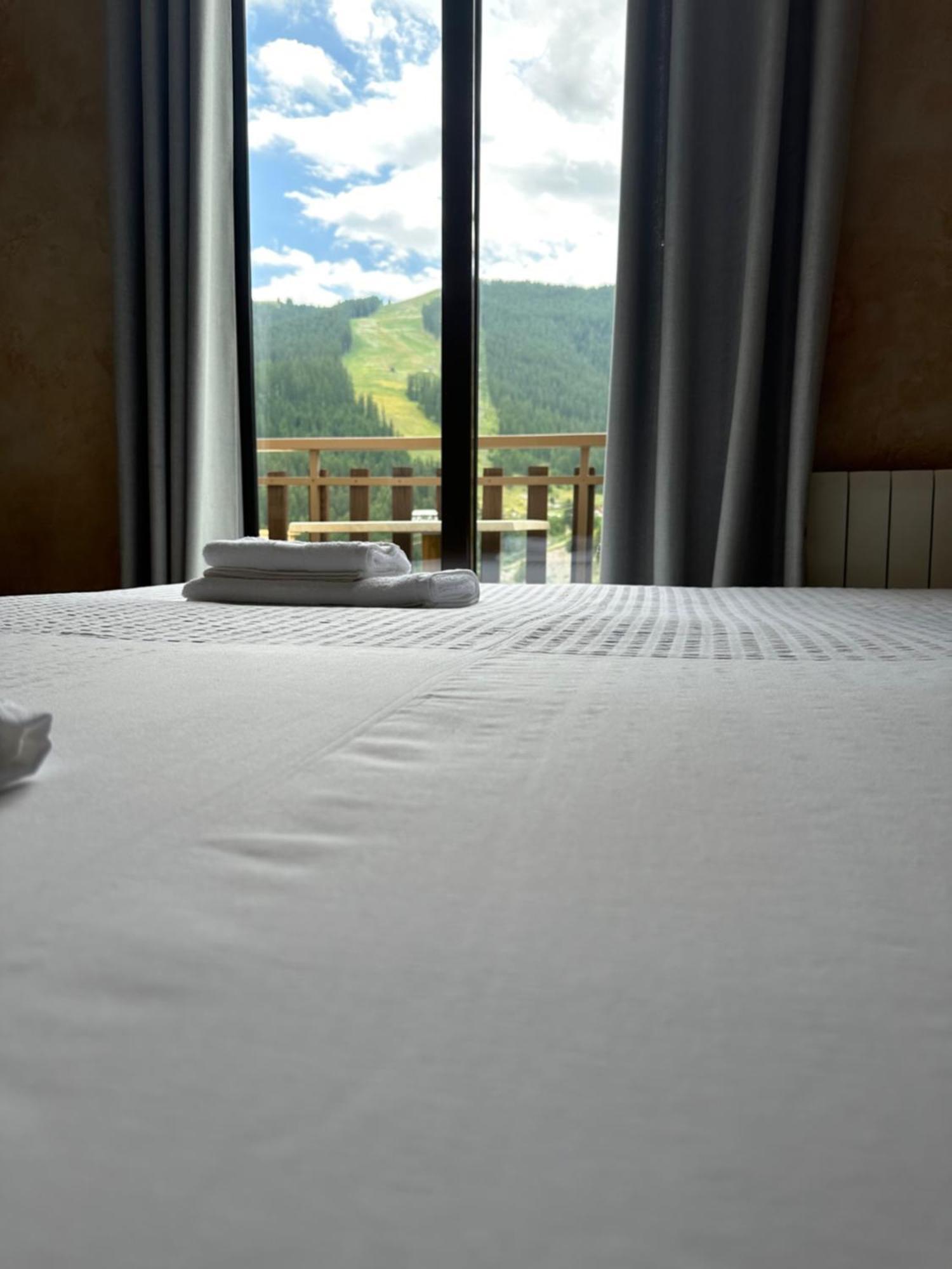 Hotel Edelweiss Auron Bagian luar foto
