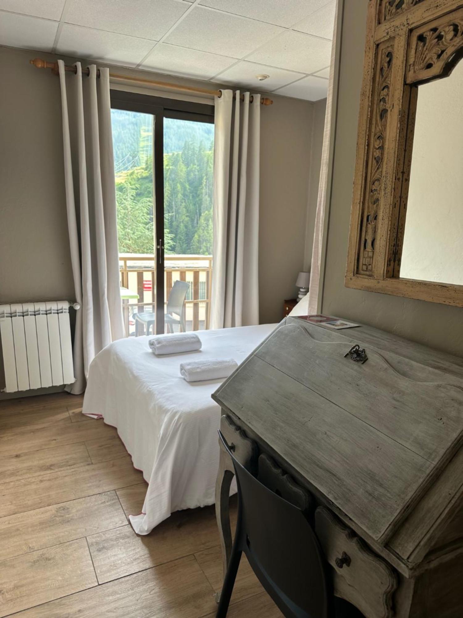 Hotel Edelweiss Auron Bagian luar foto