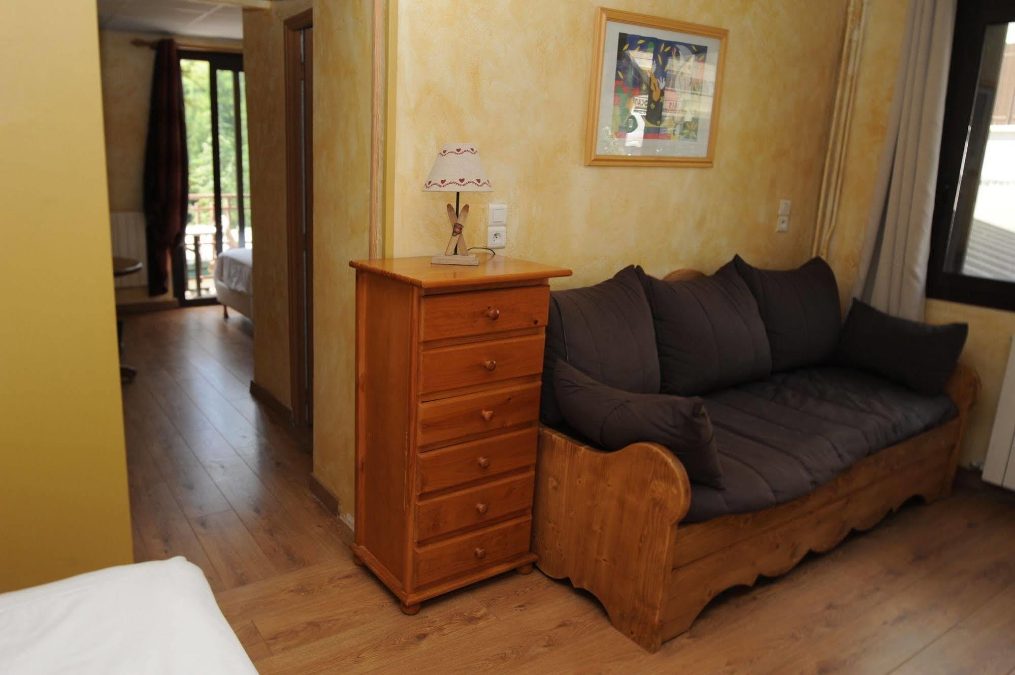 Hotel Edelweiss Auron Bagian luar foto